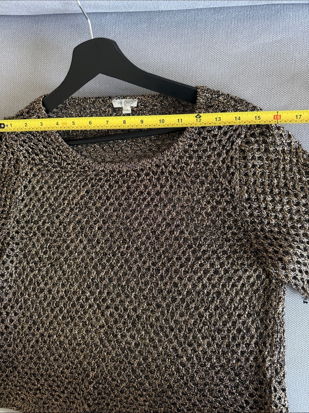 Pilcro Open-Knit Metallic Cropped Top Size L - Picture 6 of 11